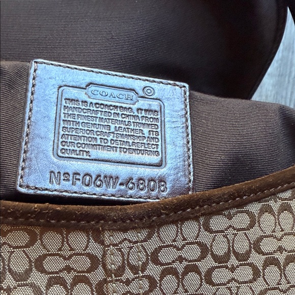 Coach Tan and Brown Shoulder BagY2K - Picture 10 of 15